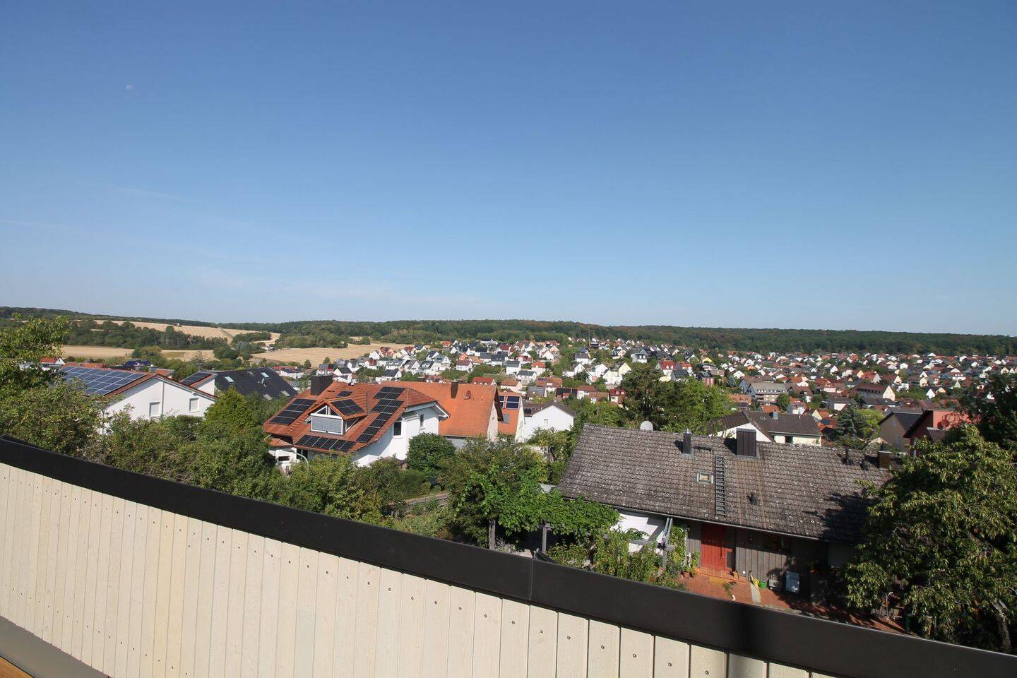 Bildhübsches Penthouse – Erstbezug, 97204 Höchberg