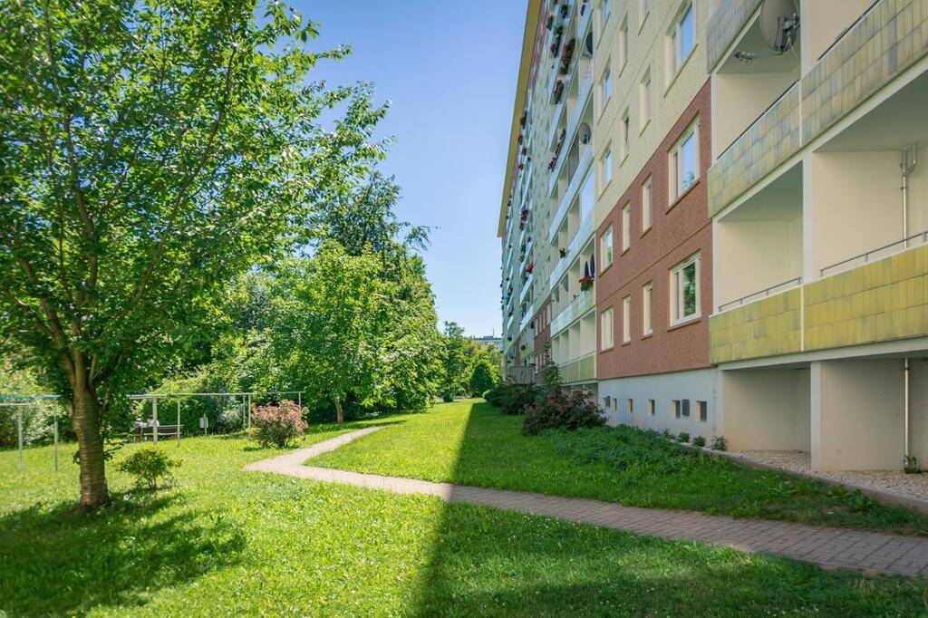 Bezugsfertige 2-Raum-Wohnung mit Balkon, 9120 Chemnitz (Altchemnitz Bernsdorf Helbersdorf Kapellenberg)