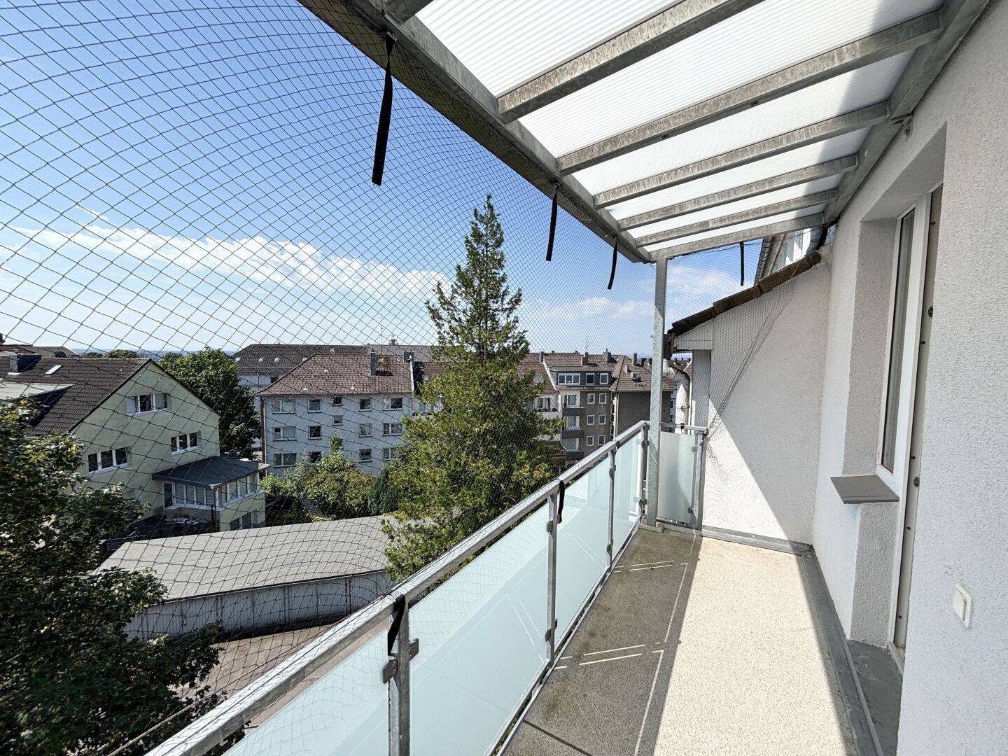Bezugsfreie 2-Zimmer-Eigentumswohnung mit Balkon am Allee-Center Remscheid, 42853 Remscheid (Innen Nord)