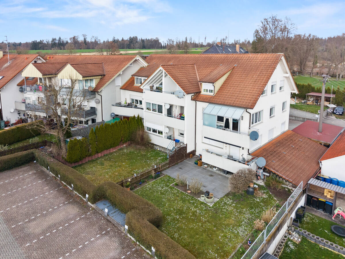 Vorteilhaft geschnittene 3,5-Zimmer-Wohnung in Mochenwangen – 88284 Wolpertswende – Bild 1 von 3