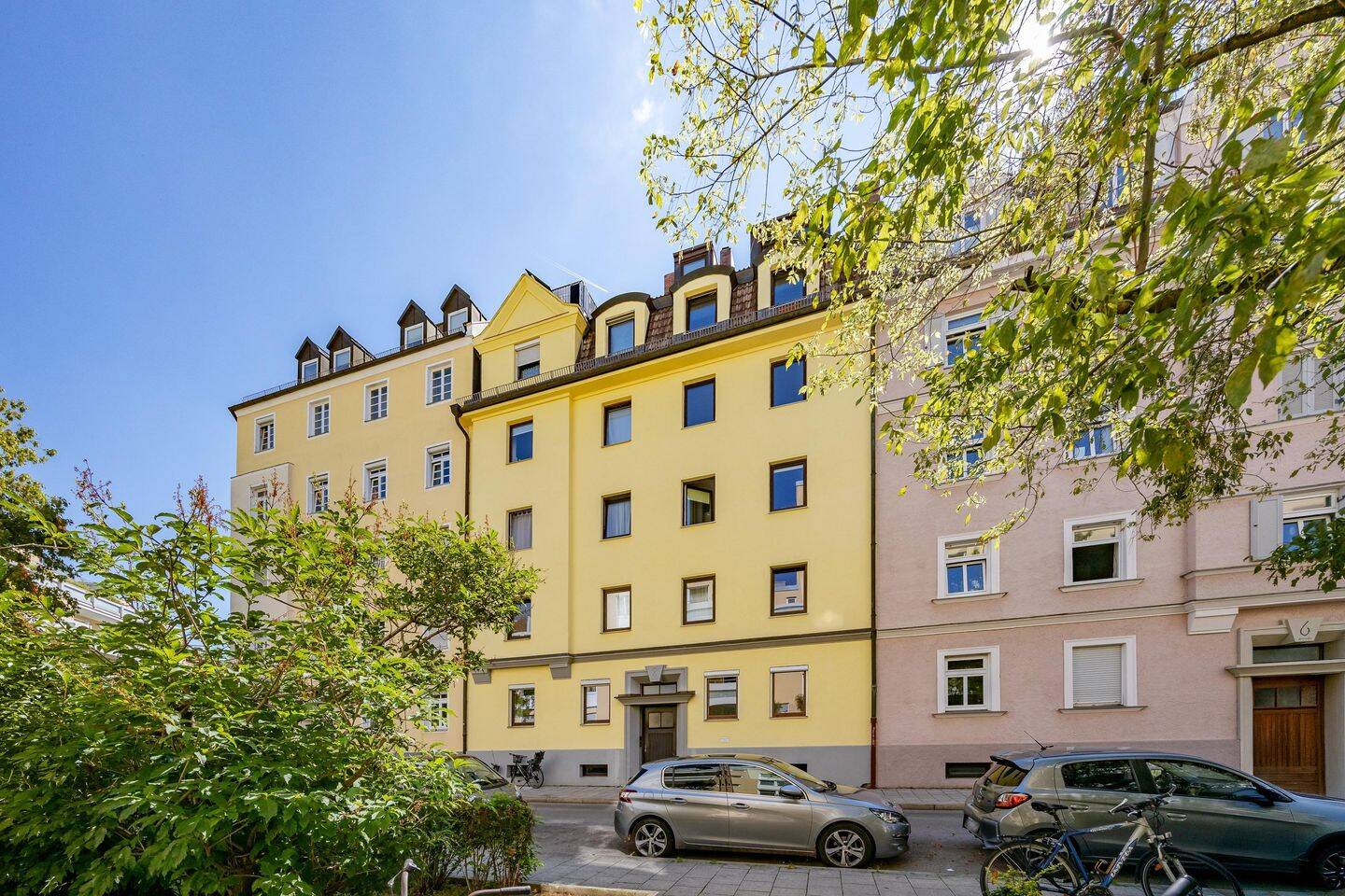 Freie 2-Zimmer-Altbauwohnung, 80636 München (Maxvorstadt Neuhausen-Nymphenburg)