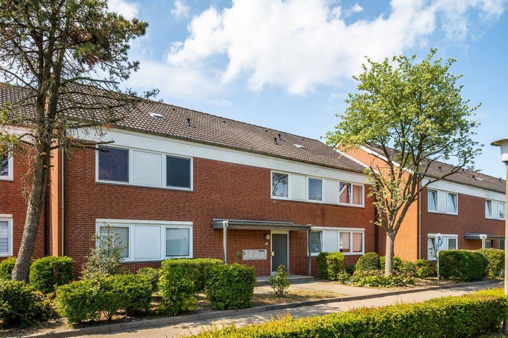 Demnächst frei! 2-Zimmer-Wohnung mit Balkon in Bremerhaven-Grünhöfe, 27574 Bremerhaven (Geestemünde Schiffdorferdamm Surheide)