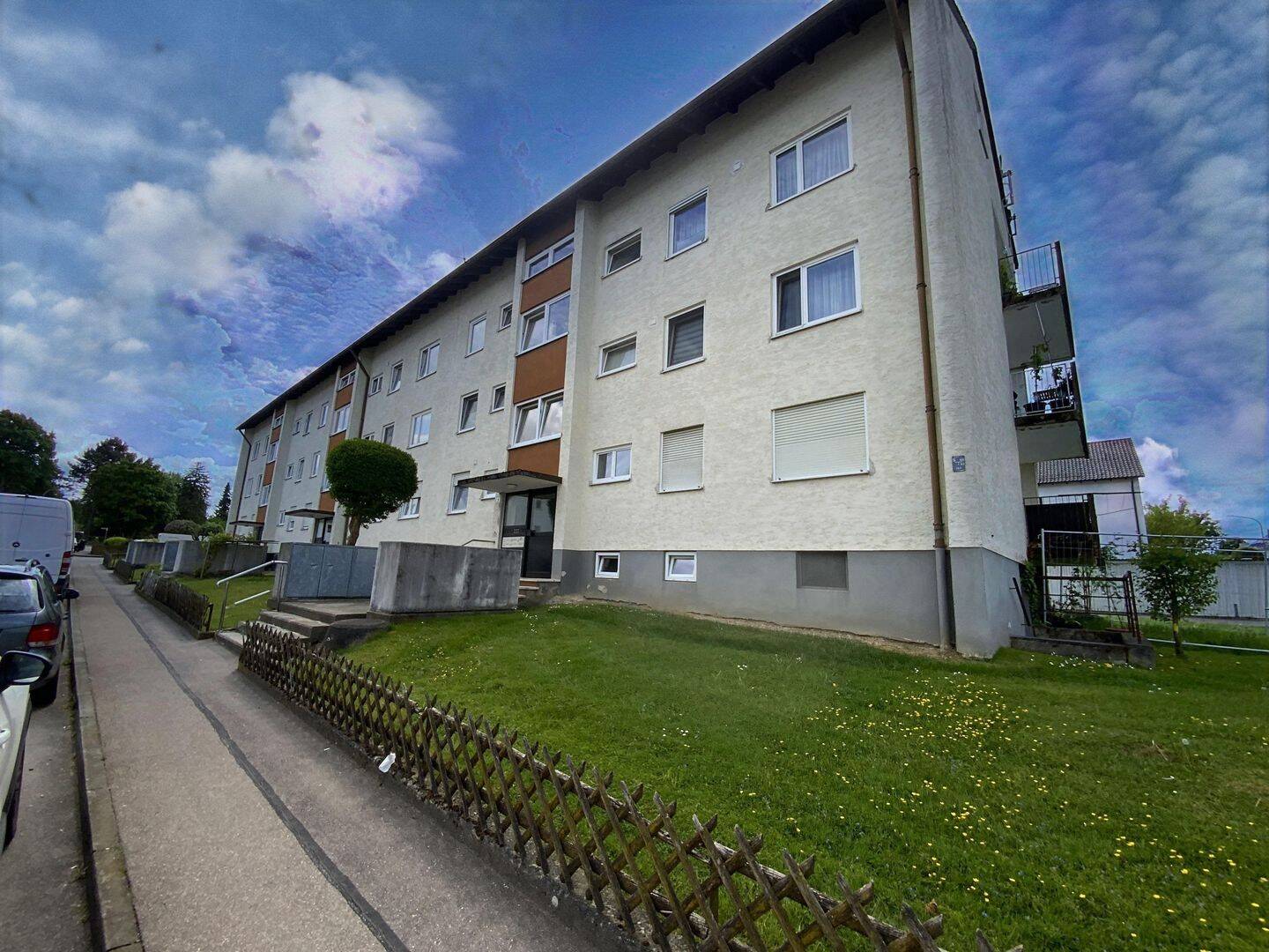 Freie Etagenwohnung – gepflegte 2 Zimmerwohnung, 89359 Kötz