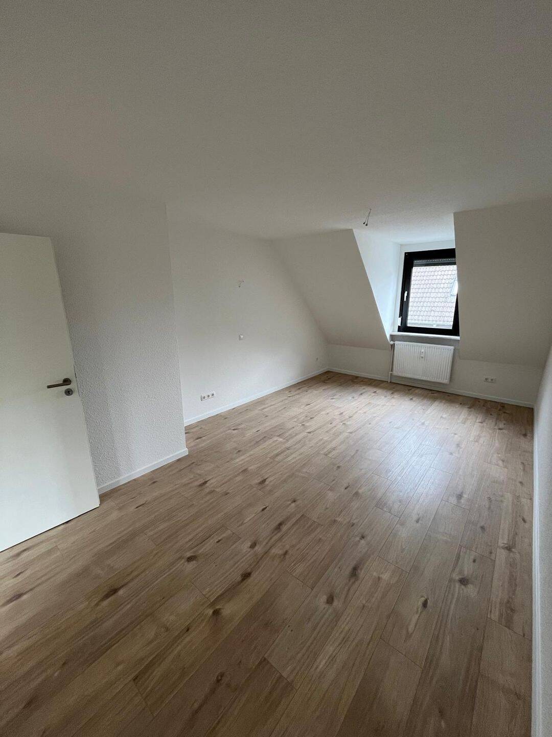 Helle 2,5 Raum Wohnung in Essen-Dellwig, 45357 Essen (Bedingrade Borbeck-Mitte Dellwig Frintrop Gerschede)
