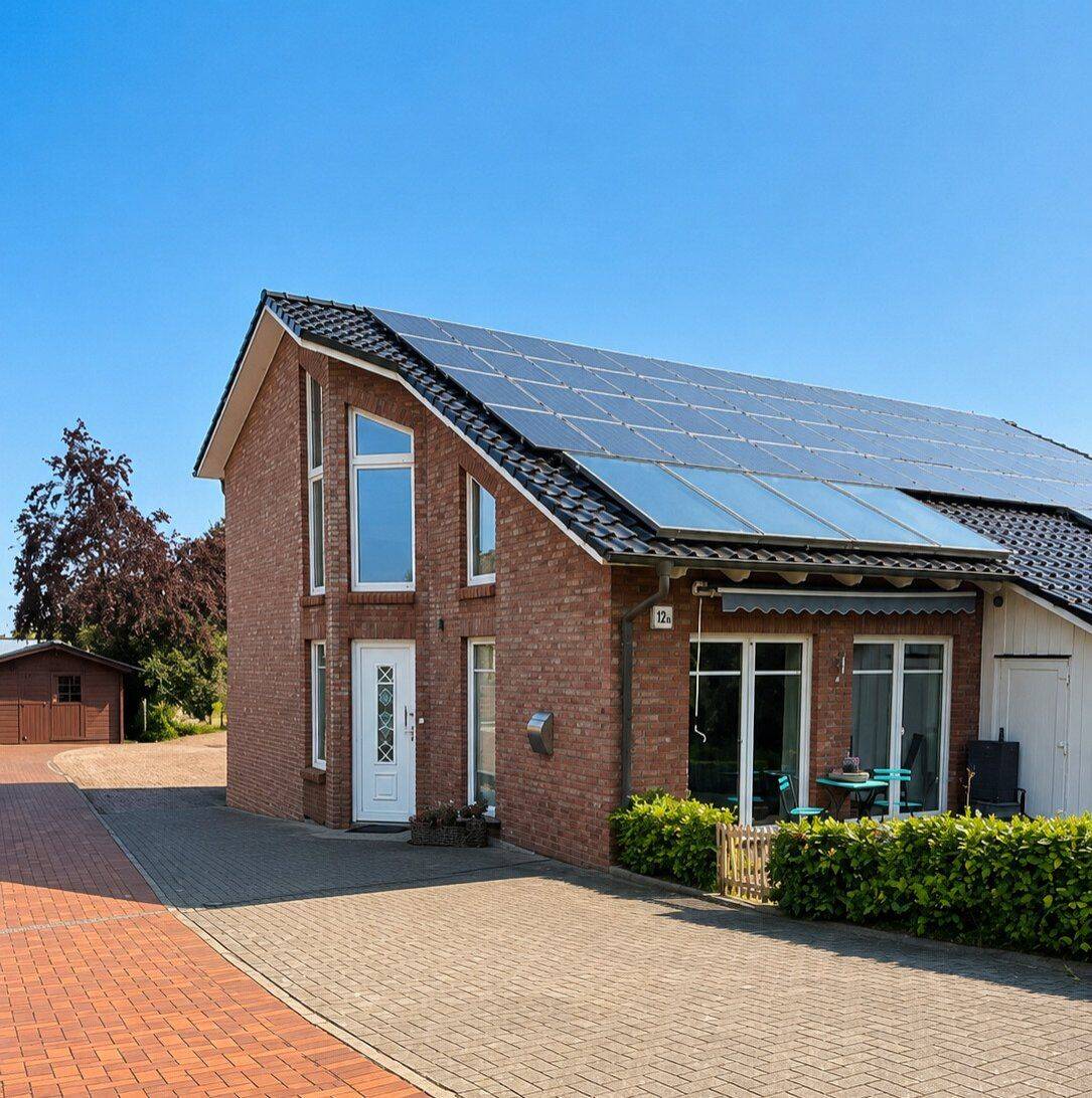 Ruhig gelegene 4-Zimmer-Doppelhaushälfte mit Garten, 2 Terrassen und Carport, 21037 Hamburg (Bergedorf)