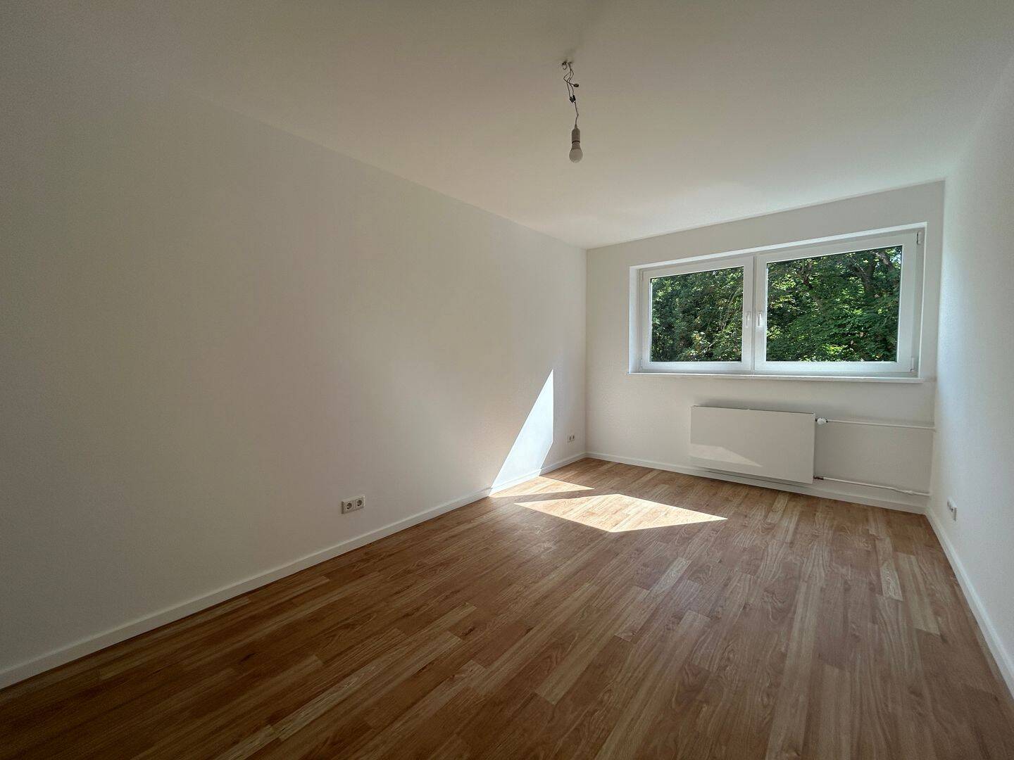 Helle sanierte 2 Zimmerwohnung mit 5,56% Abschreibung nach Restnutzungsgutachten, 14055 Berlin (Charlottenburg-Wilmersdorf Charlottenburg Grunewald Westend)
