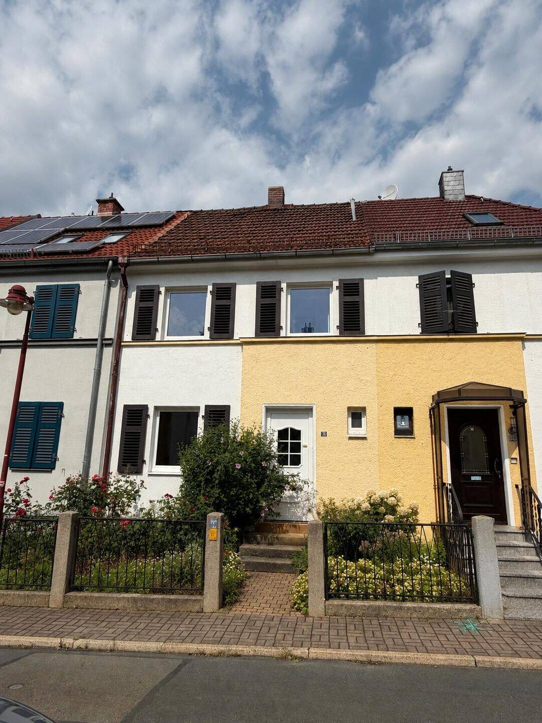 Reihenhaus in attraktiver Lage von Weimar – perfekt zum Verwirklichen eigener Wohnideen, 99423 Weimar (Altstadt Innenstadt Nordvorstadt Südstadt Westvorstadt)