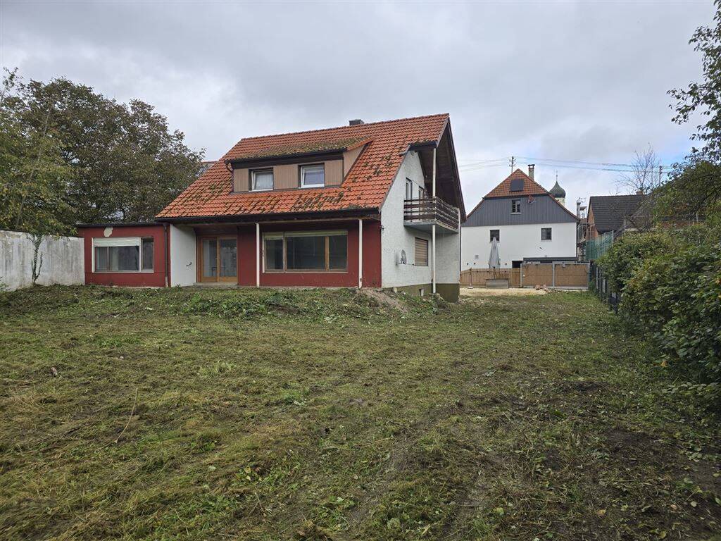 Traum-Investment: Mehrfamilienhaus mit Baugrundstück, 89198 Westerstetten