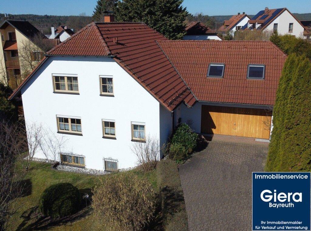 Großes Einfamilienhaus in traumhafter Wohnlage, 95500 Heinersreuth