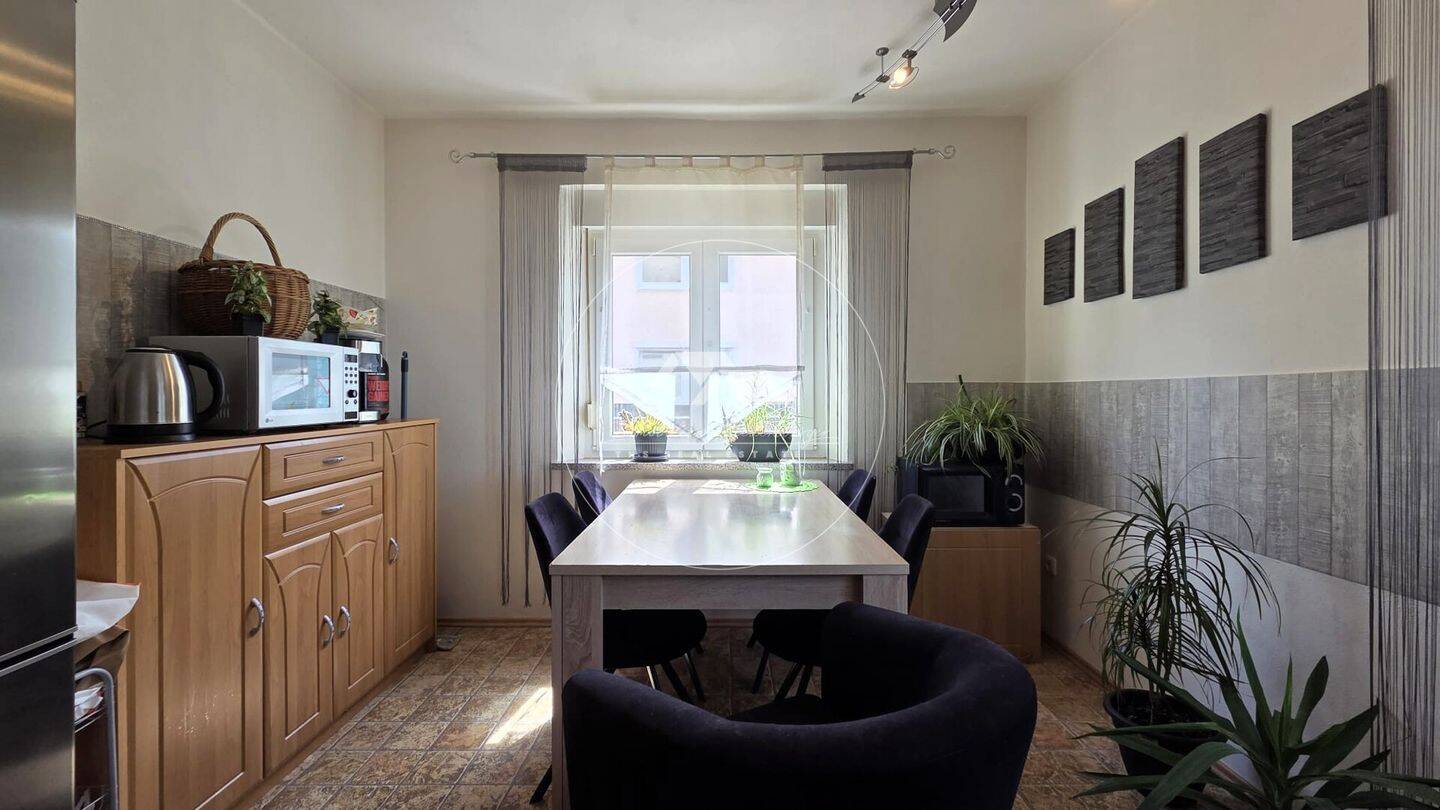 Interessantes Anlageobjekt in gepflegtem Dreifamilienhaus, 92637 Weiden i.d. OPf. (Weiden)