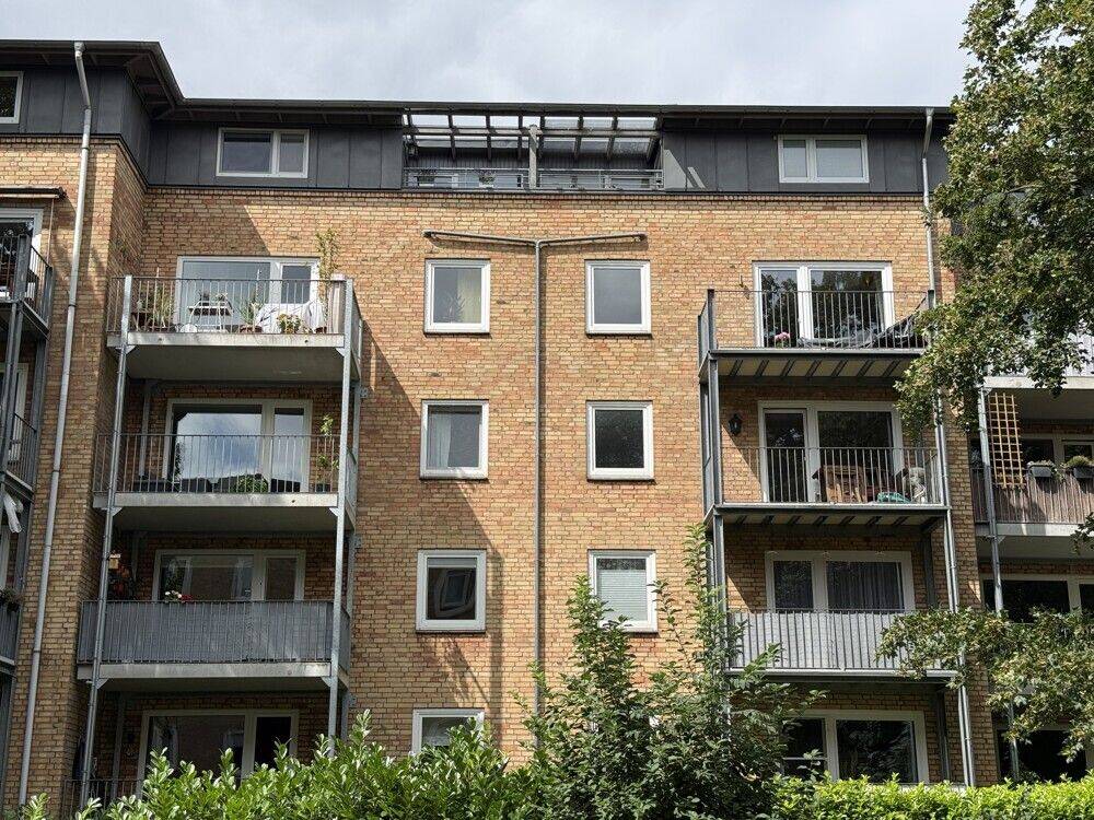 Möblierte und perfekt geschnittene 3 Zimmer – Wohnung mit Balkon in Alsternähe, 22085 Hamburg (Hamburg-Nord Barmbek-Süd Uhlenhorst)