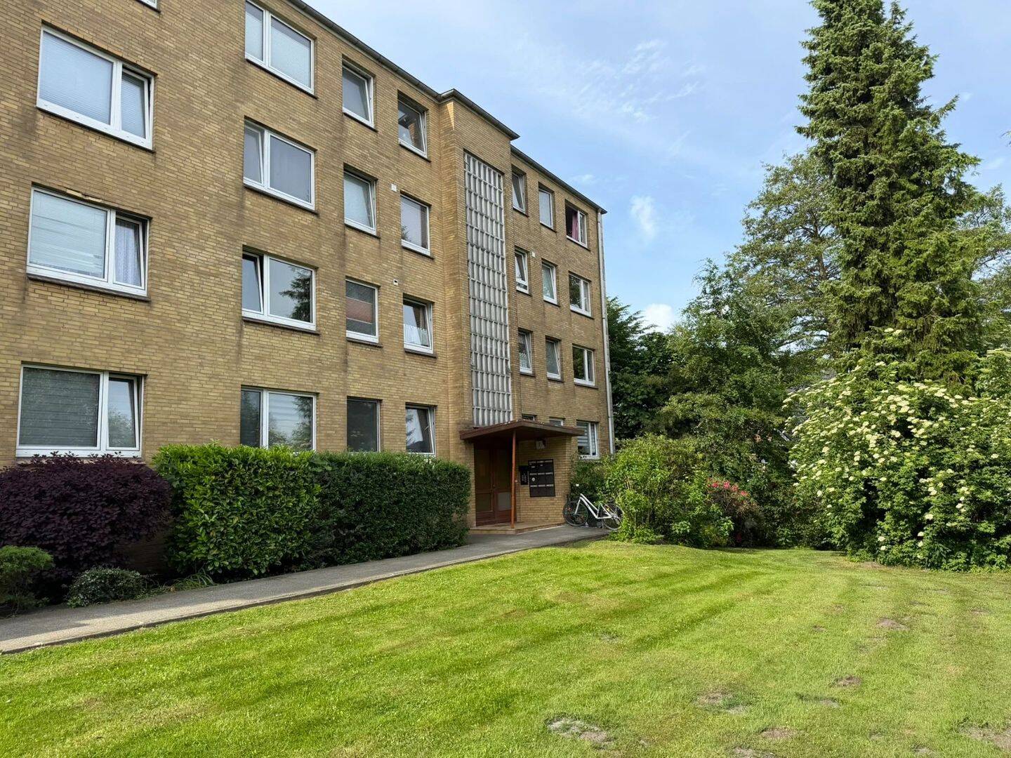Schöne 3 Zimmerwohnung mit Einbauküche in Buxtehude, 21614 Buxtehude