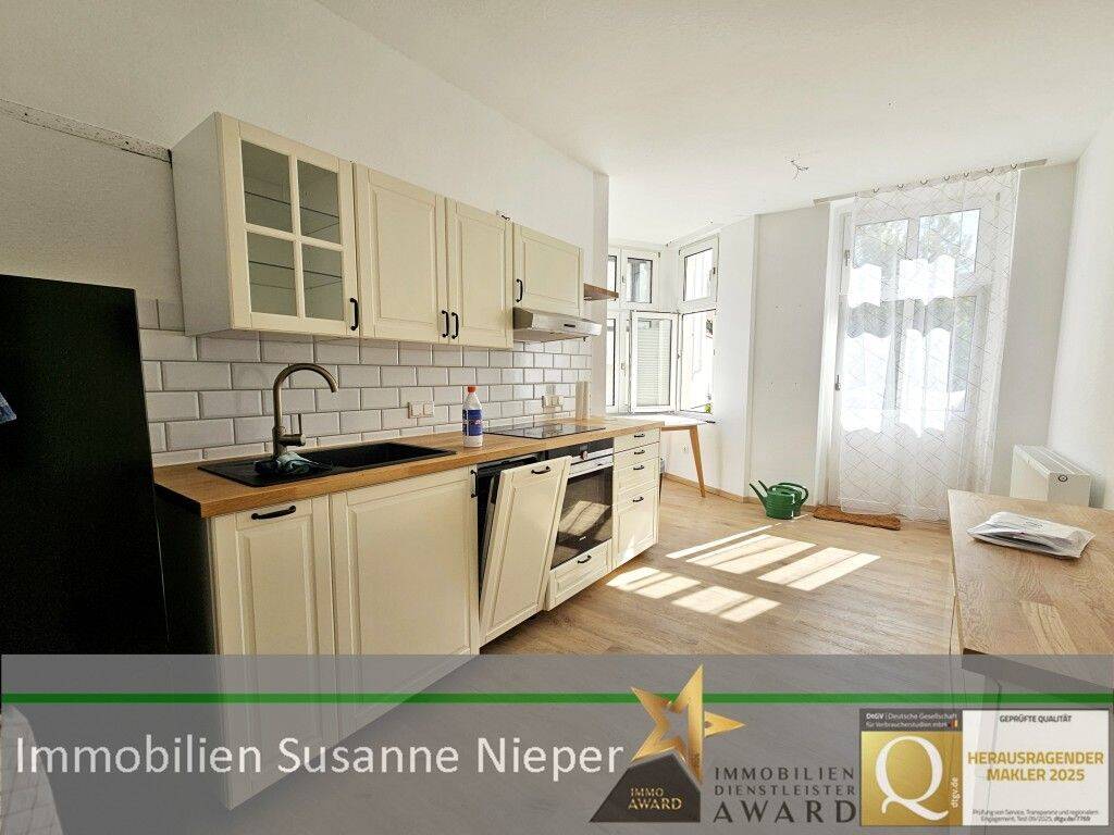 Charmante Altbauwohnung mit Terrasse und Balkon im Herzen von Solingen Wald, 42719 Solingen (Gräfrath Merscheid Solingen-Mitte Wald)