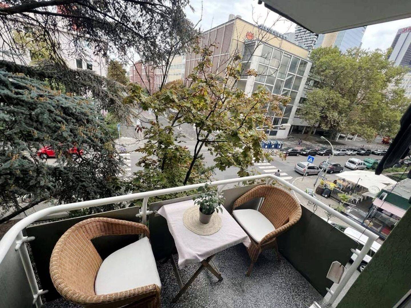 2 Zimmer Wohnung in Bockenheim + neue EBK und Balkon, 60486 Frankfurt am Main (Bockenheim Gallus Rödelheim Westend-Süd)