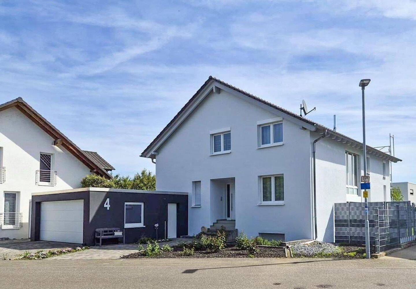 Lichtdurchflutetes Raumwunder: Großzügiges Einfamilienhaus mit Wohlfühlgarantie, 76706 Dettenheim