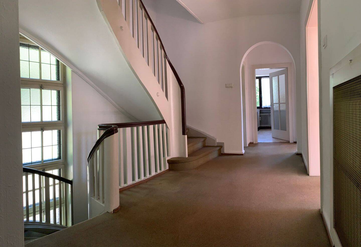 Großzügige 7-Zimmer Wohnung mit Balkonen in Sulzbach/Saar, 66280 Sulzbach/Saar
