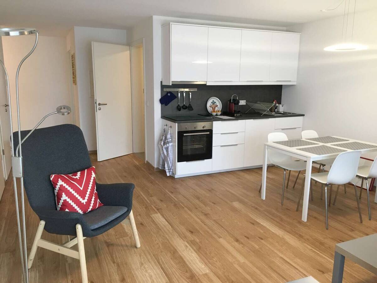Möbliertes Business-Apartment mit Balkon in Waging am See, 83329 Waging a. See (Waging am See)