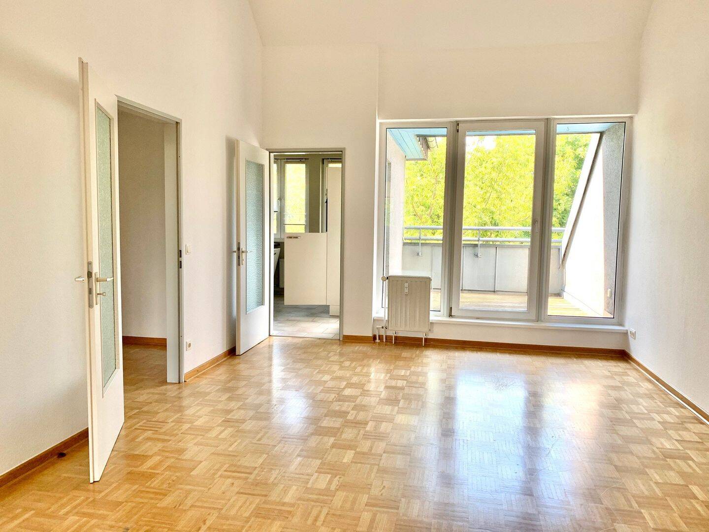 2 Zimmer Dachgeschoss in güner Wohnlage! max. Mietzeit 4 Jahre, 13156 Berlin (Pankow Kleingartenanlage Alte Baumschule Niederschönhausen Rosenthal)