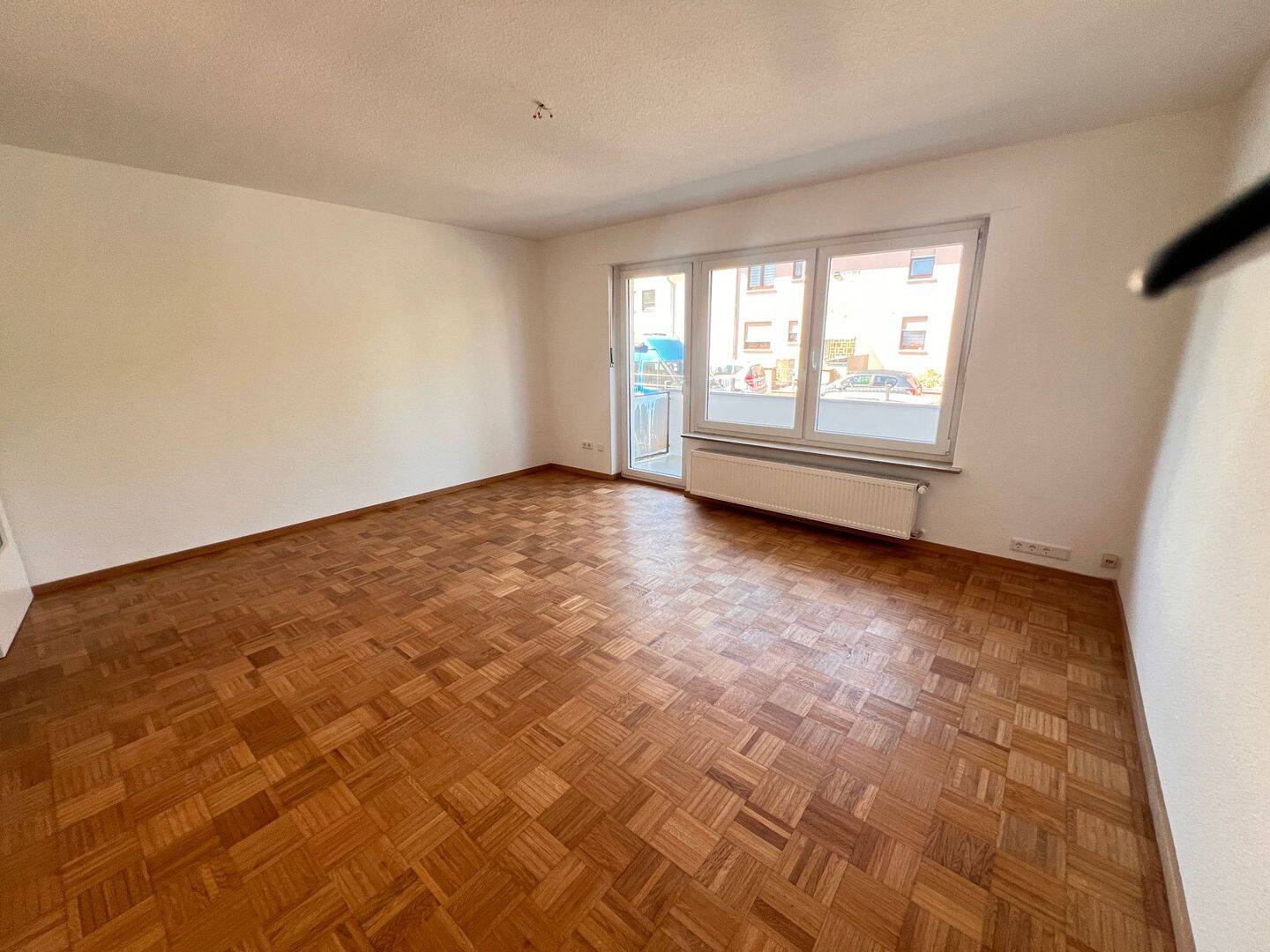 3-Zimmer Wohnung mit Balkon – Erstbezug nach Sanierung, 63741 Aschaffenburg (Damm Innenstadt Leider Nilkheim Strietwald)