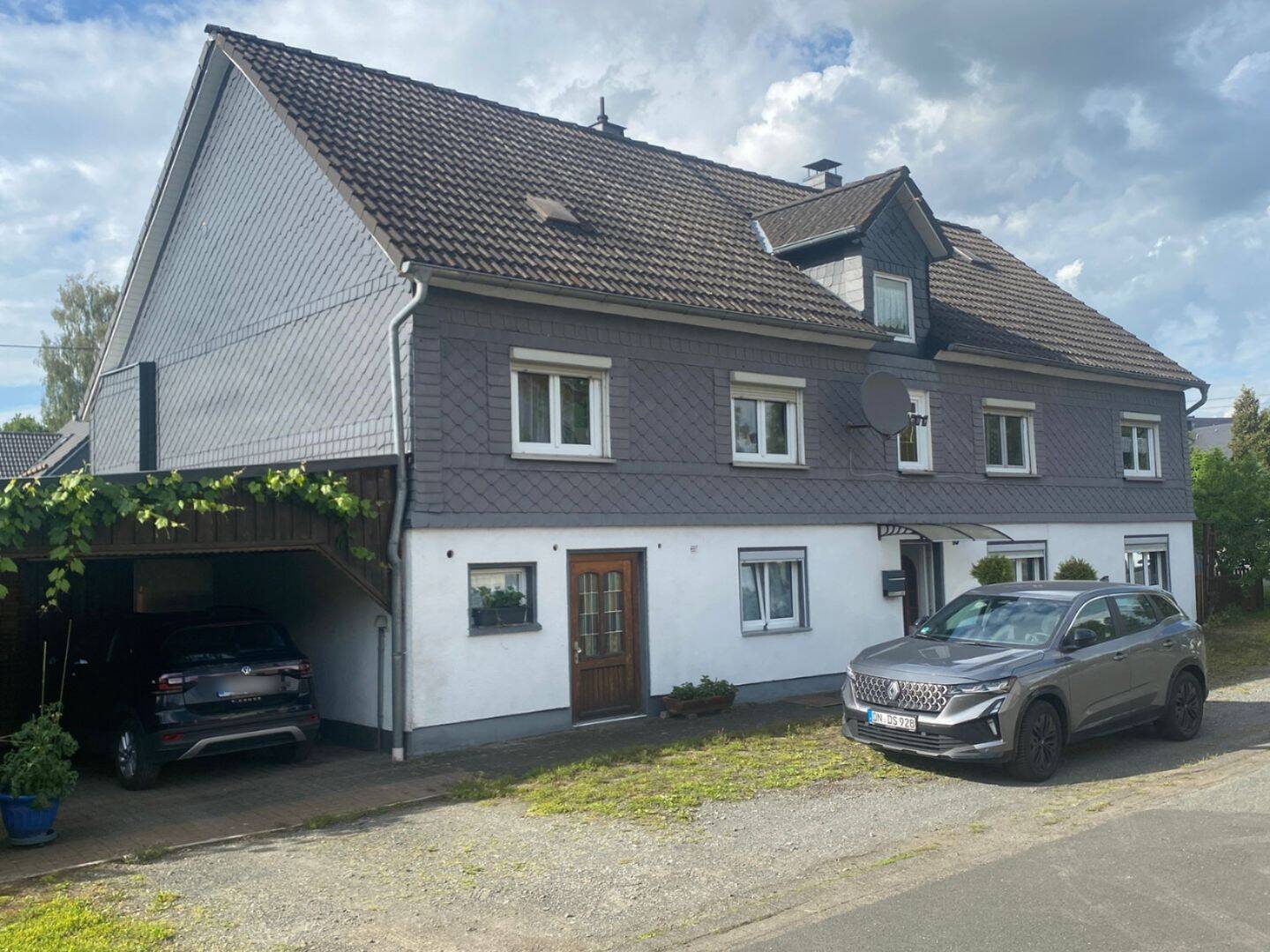 Seltene Perle: Fachwerkhaus als EFH oder ZFH in gutem Zustand in Netphen, 57250 Netphen