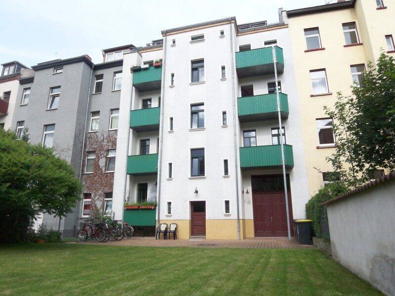 Sanierte 2-Zimmerwohnung mit Balkon und Laminatfußboden !, 4299 Leipzig (Probstheida Stötteritz)