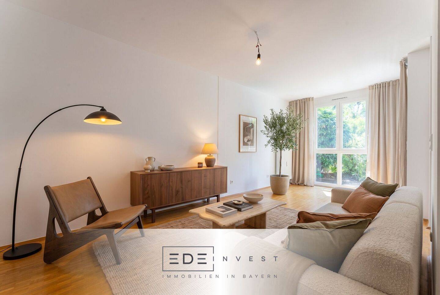 Charmante 2-Zimmer-Terrassenwohnung mit großzügigem Gartenanteil in Kirchheim bei München, 85551 Kirchheim b. München