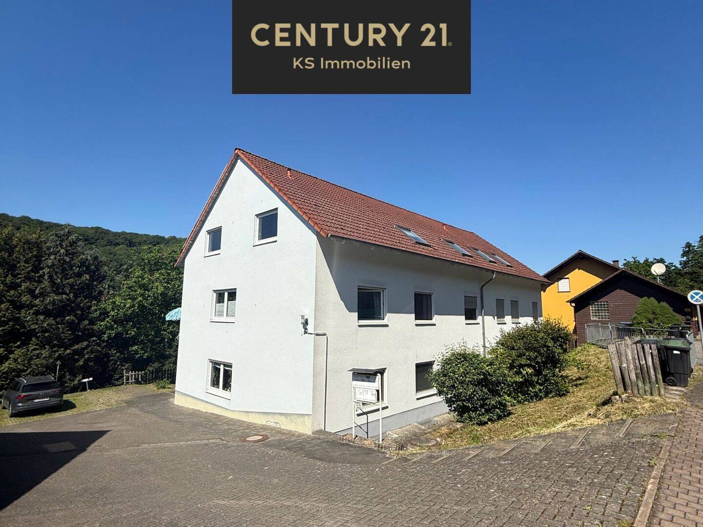 Attraktives Mehrfamilienhaus mit sechs Wohneinheiten in ruhiger Wohnlage von Heinzenhausen, 67742 Heinzenhausen