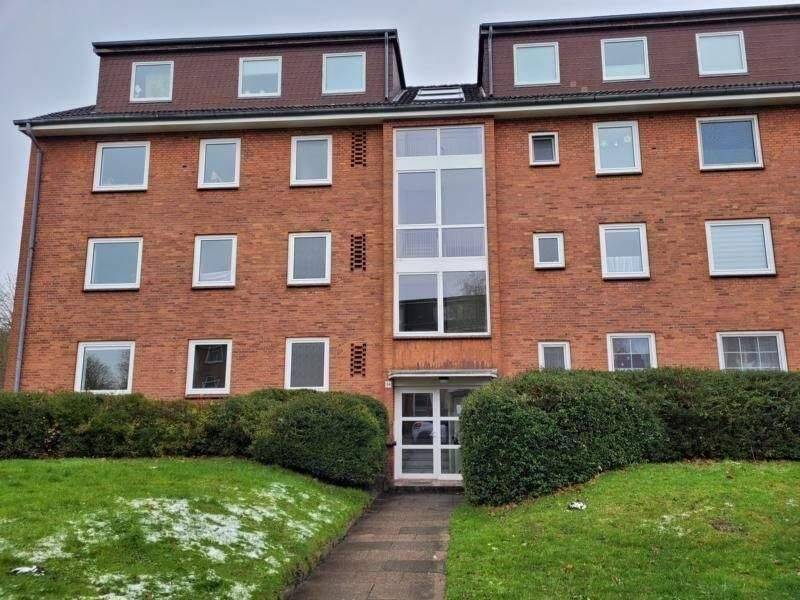 renovierte – 4-Zimmerwohnung- Björnssonstr. 52, 24939 Flensburg (Altstadt Neustadt Nordstadt Westliche Höhe)