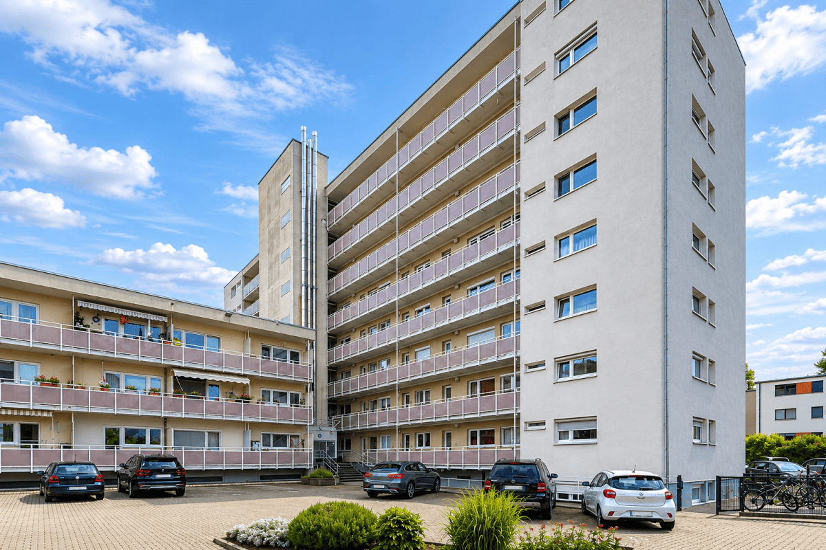 Eschborn: Elegant und exzellent sanierte 2 Zimmer-Wohnung in zentraler Lage. Ideal auch für Airbnb, 65760 Eschborn