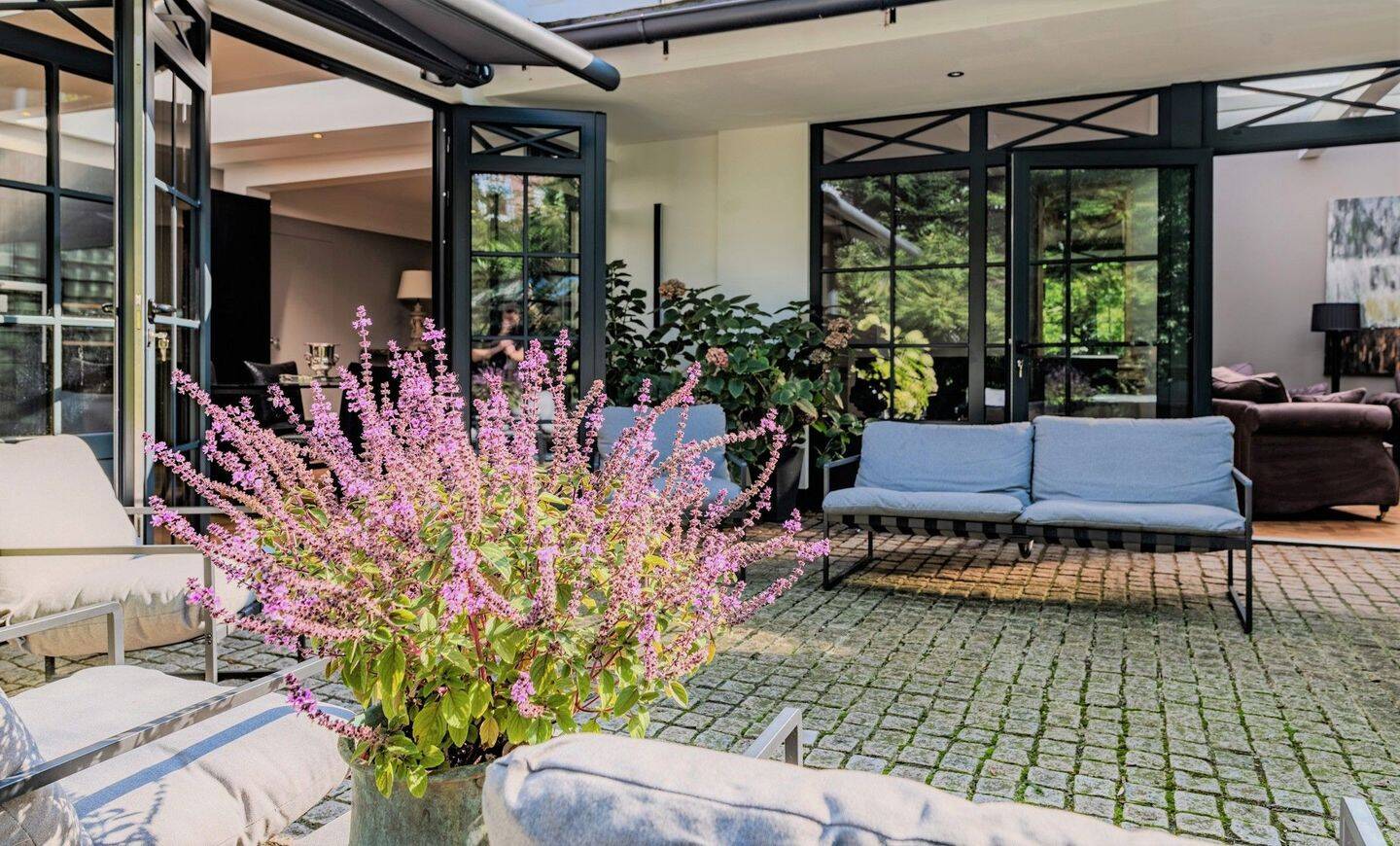 Exklusive, voll möblierte 5-Zimmer-Wohnung mit großer Terrasse in Alsternähe, 22087 Hamburg (Mitte Hamm Hohenfelde Uhlenhorst)