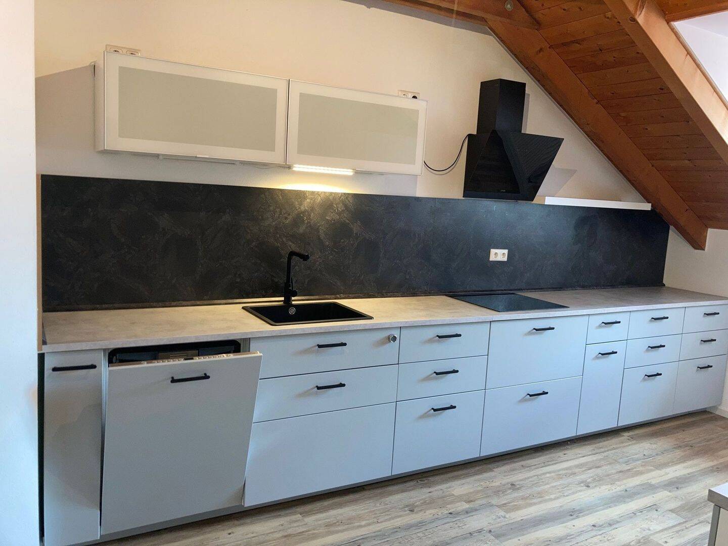 Großzügige, helle 3,5 Zimmer Wohnung mit EBK, 85419 Mauern