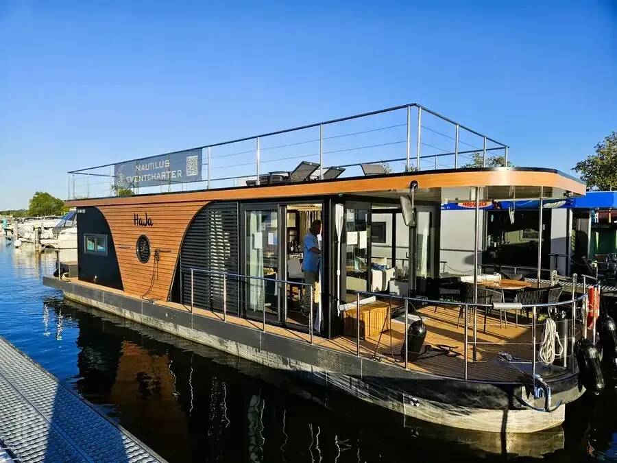 Modernes Hausboot – Maritimer Lifestyle mit 3 attraktiven Liegeplatzoptionen in und um Berlin, 12557 Berlin (Treptow-Köpenick)