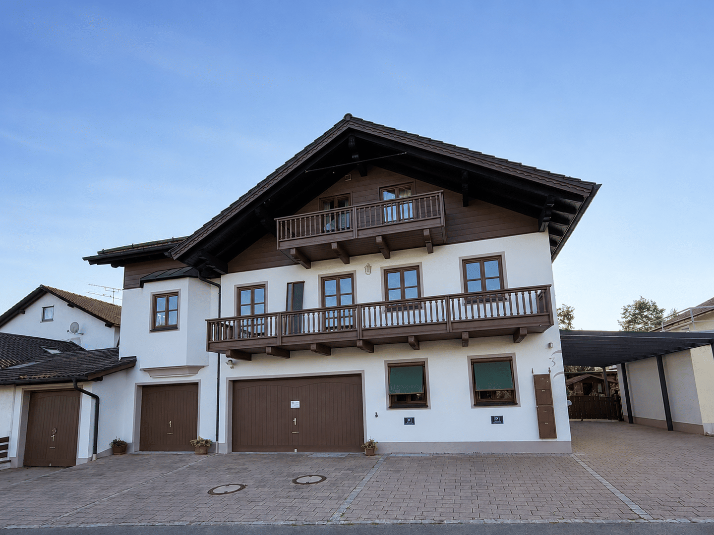 Helle 3-Zimmer-Wohnung (Ostseite) mit großem Balkon & Bergblick in ruhiger Lage, 83539 Pfaffing