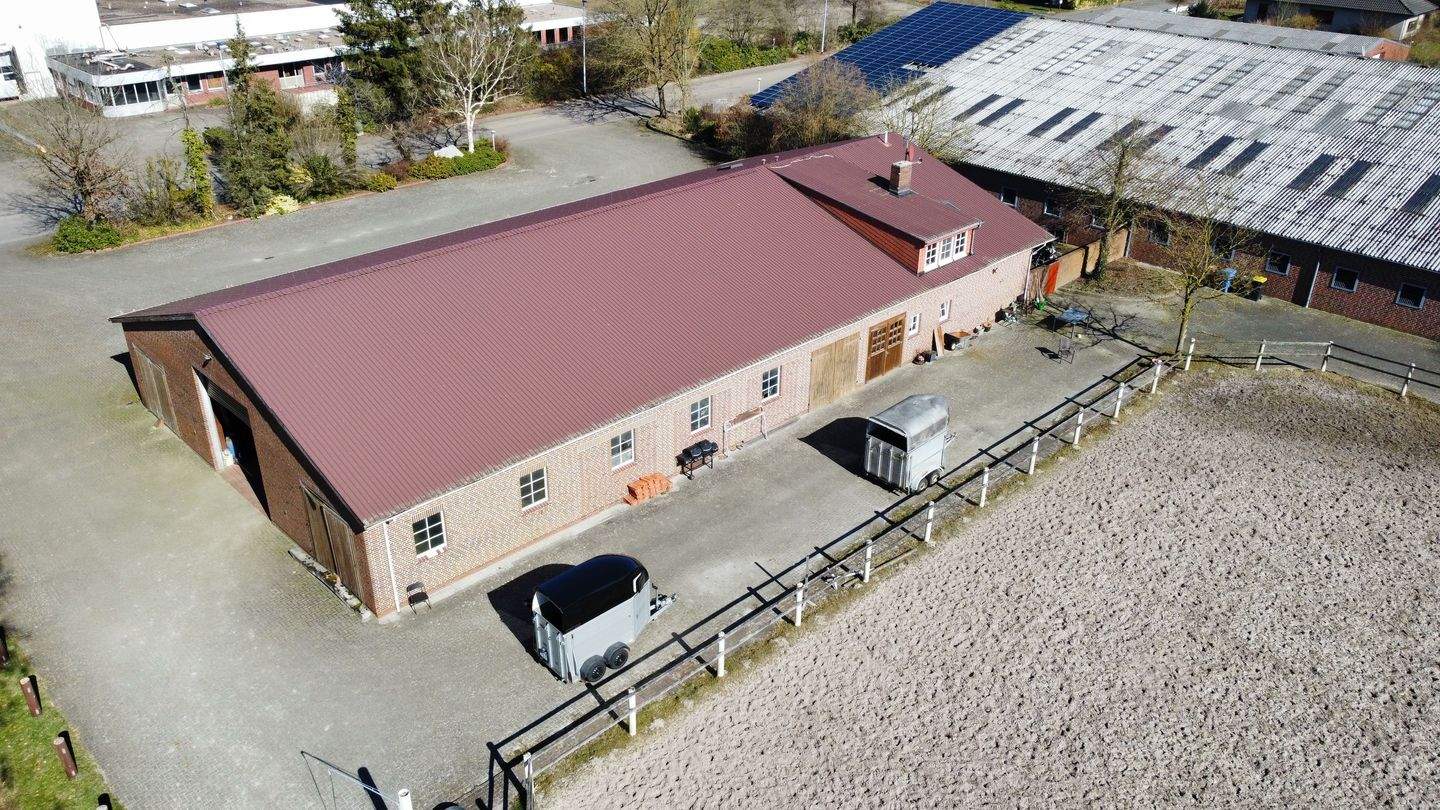 Vielseitige Gewerbeimmobilie | Wohnhaus mit großem Reitstall und Reitplatz | vielfältige Nutzungsmöglichkeiten, 26676 Barßel