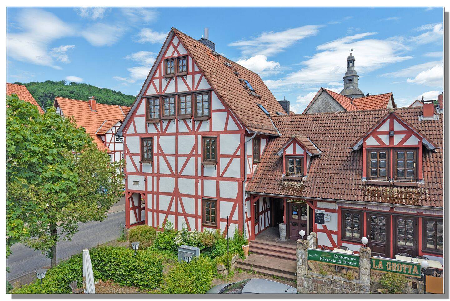 Urgemütliche Maisonettewohnung, zentral in Helsa-Mitte, 34298 Helsa