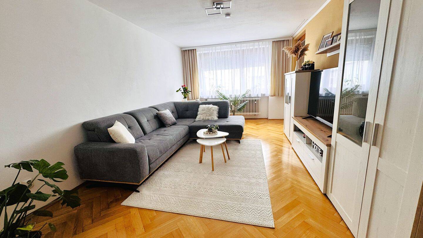 Top gepflegte und vermietete 3-Zimmer Wohnung (eine von sechs möglichen Wohneinheiten), 84032 Landshut (Industriegebiet Wolfgang)