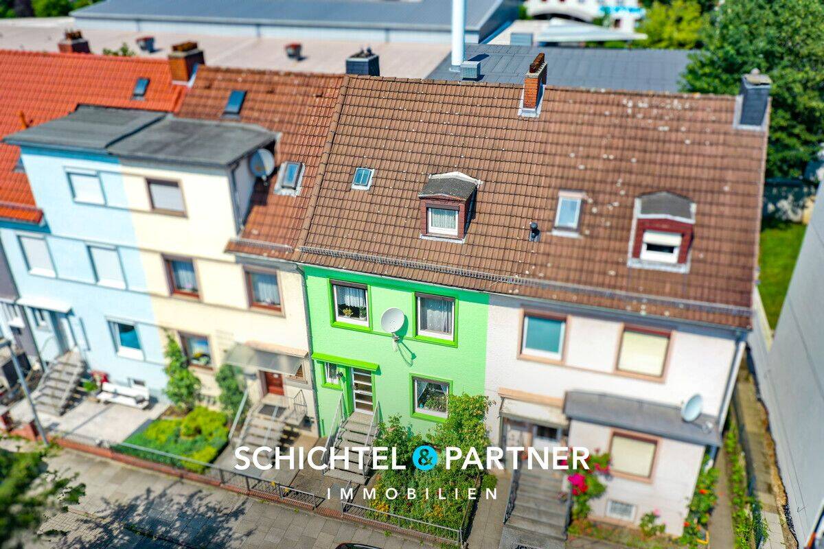 Ohlenhof | Ansprechendes Reihenmittelhaus mit Balkon und Terrasse, 28239 Bremen (Gröpelingen Ohlenhof Oslebshausen)