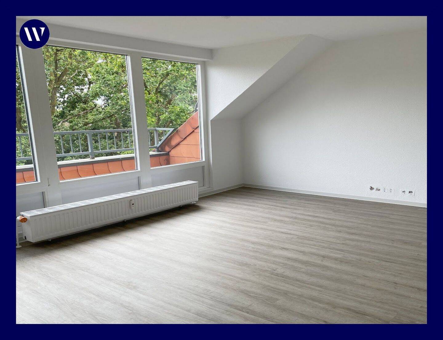Einfach einziehen!! Renovierte 3 Zimmer + Balkon + Wannenbad + Dachgeschoss, 41239 Mönchengladbach