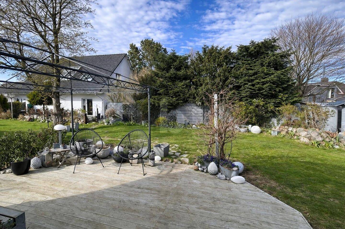 IHR NEUES ZUHAUSE: STILVOLL MIT GARTENIDYLLE, 24558 Henstedt-Ulzburg
