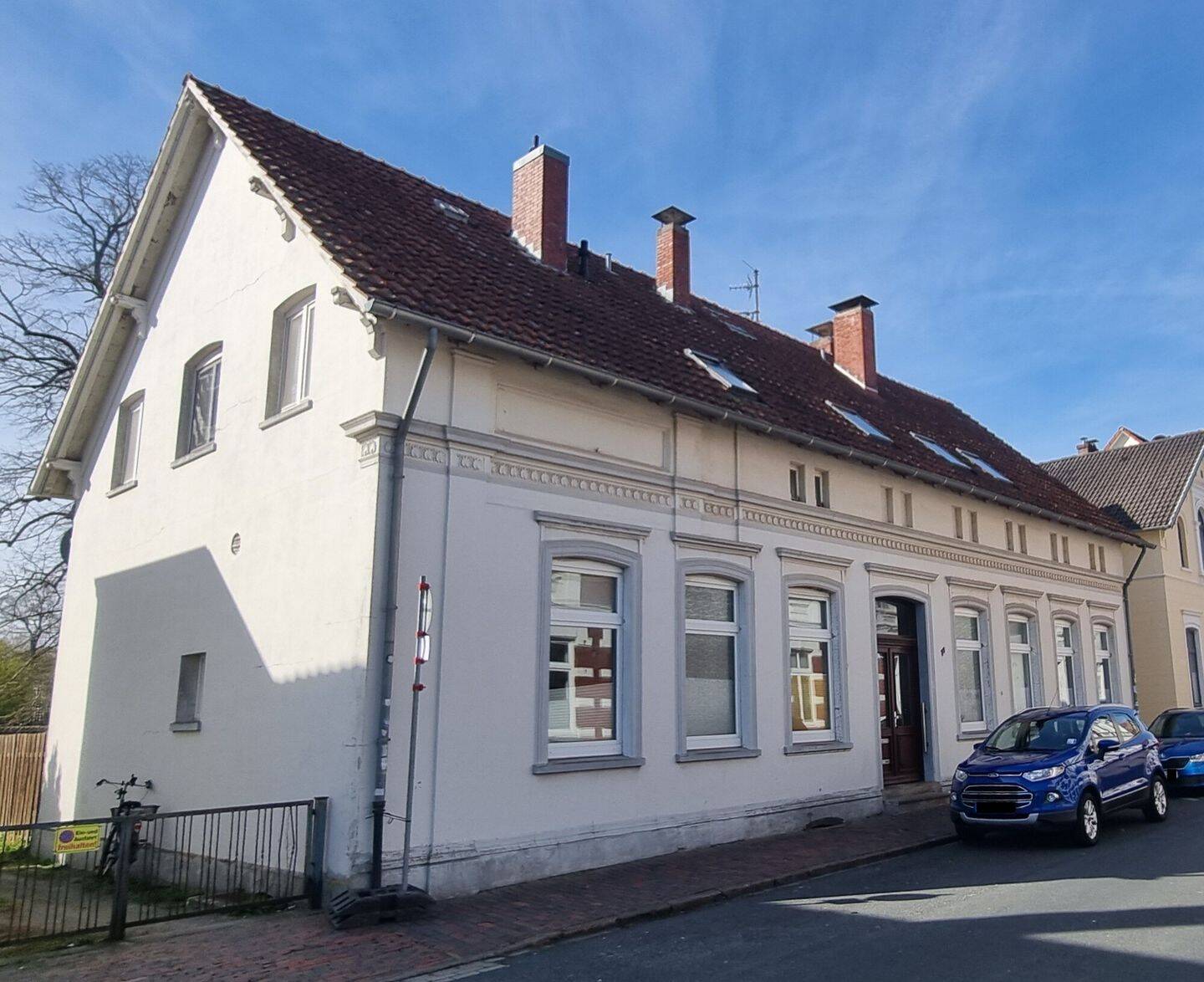 Mehrfamilienhaus mit ca. 7,7 % Rendite in zentraler Lage von Varel, 26316 Varel