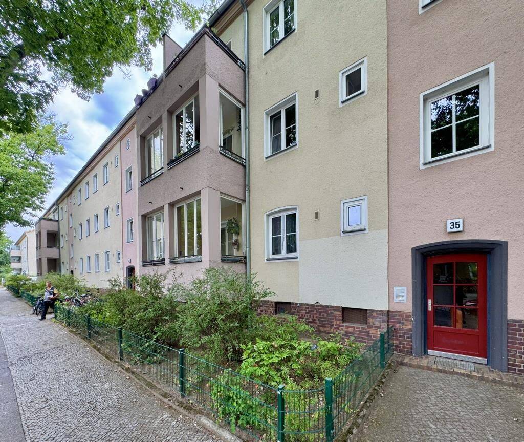 modernisierte bezugsfreie 1-Zimmer-Wohnung in Tempelhof, 12099 Berlin (Neukölln)