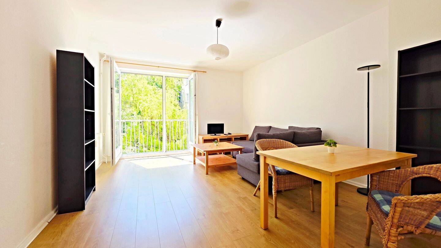 Freie 2-Zimmer-Wohnung mit grünem Ausblick im gewachsenen Bülowkiez nahe Kleistpark in Schöneberg!, 10783 Berlin (Tempelhof-Schöneberg Schöneberg)