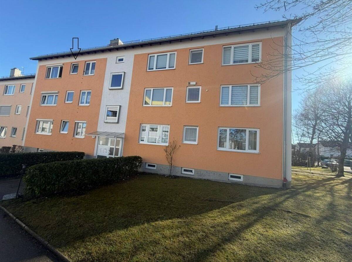 Sanierungsbedürftige 3-Zimmer-Wohnung mit Balkon in Kaufbeuren-Neugablonz, 87600 Kaufbeuren