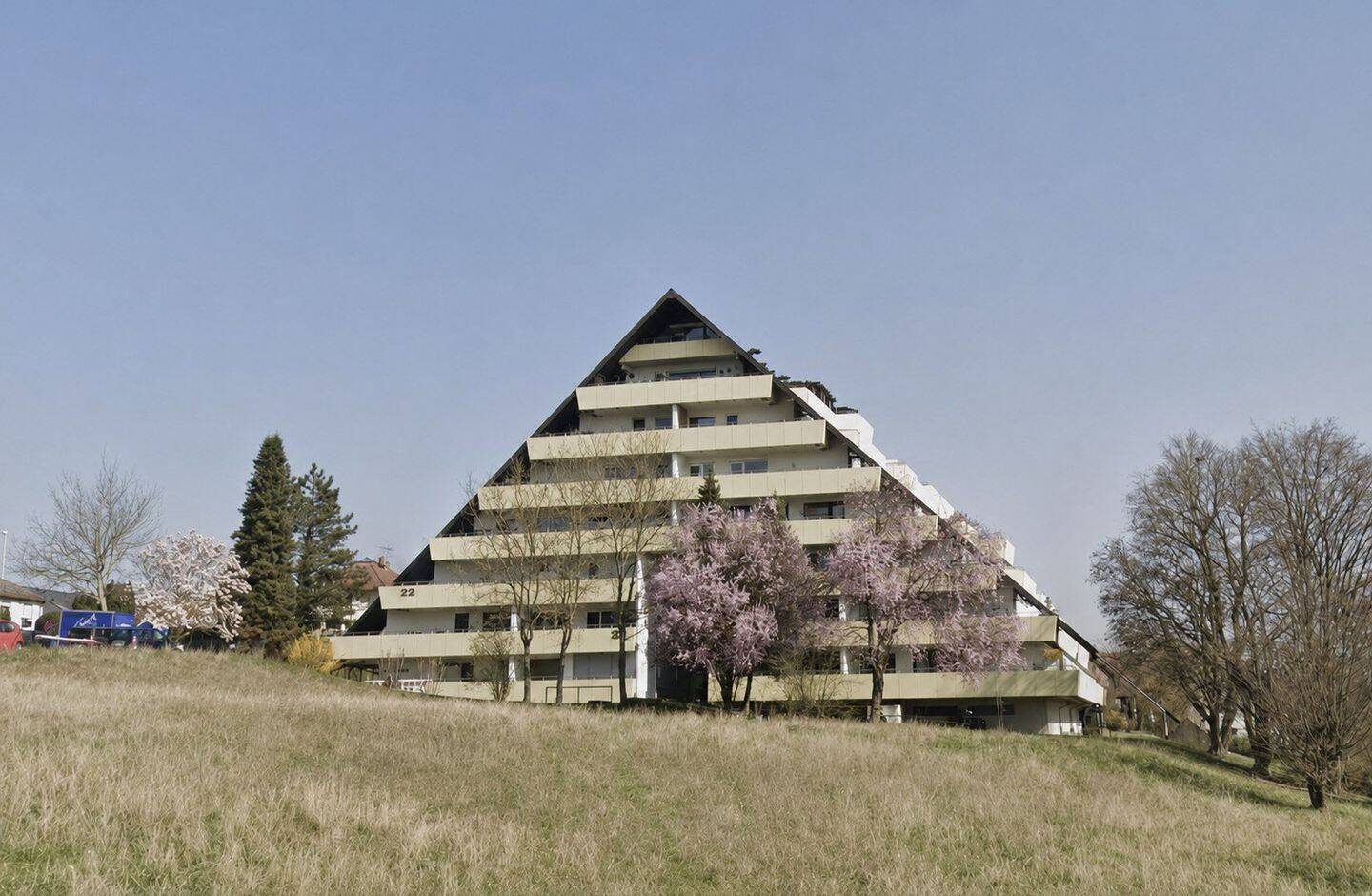 Provisionsfrei & sofort Verfügbar: Renovierte 4-Zimmer-Wohnung mit Balkon in Freiburg-Tiengen, 79112 Freiburg im Breisgau (Munzingen Opfingen Tiengen Waltershofen)