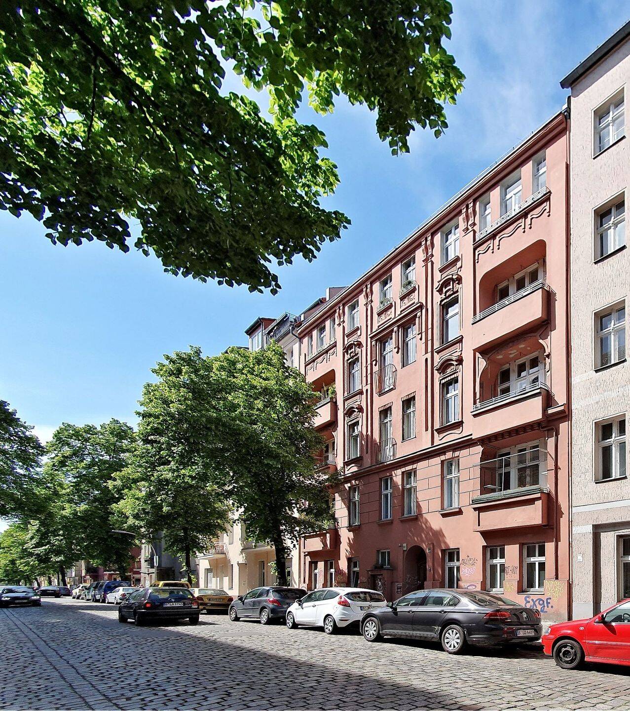 Gutgepflegte vermietete 4-Zimmer-Altbau-VH-Wohnung mit Dielen, 2 Kachelöfen, Stuck im Richardkiez, 12055 Berlin (Neukölln)