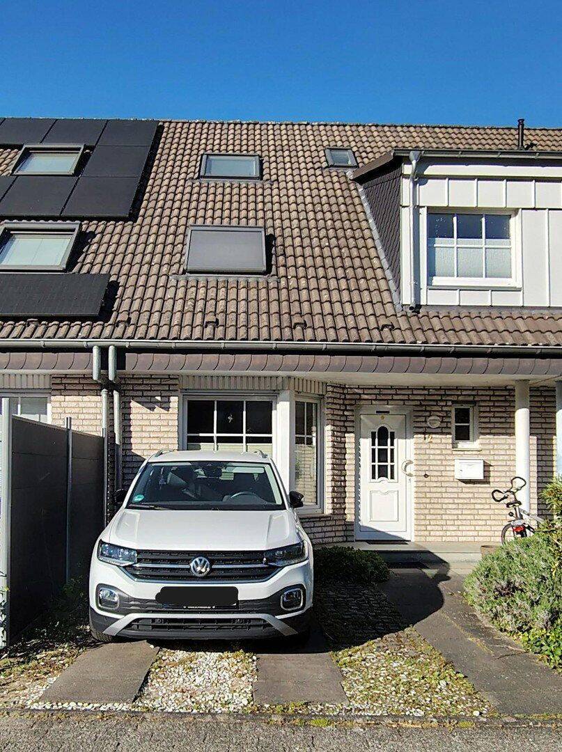 Zuhause in Zündorf: Stadthaus in begehrtem Stadtteil, 51143 Köln (Porz Langel Zündorf)