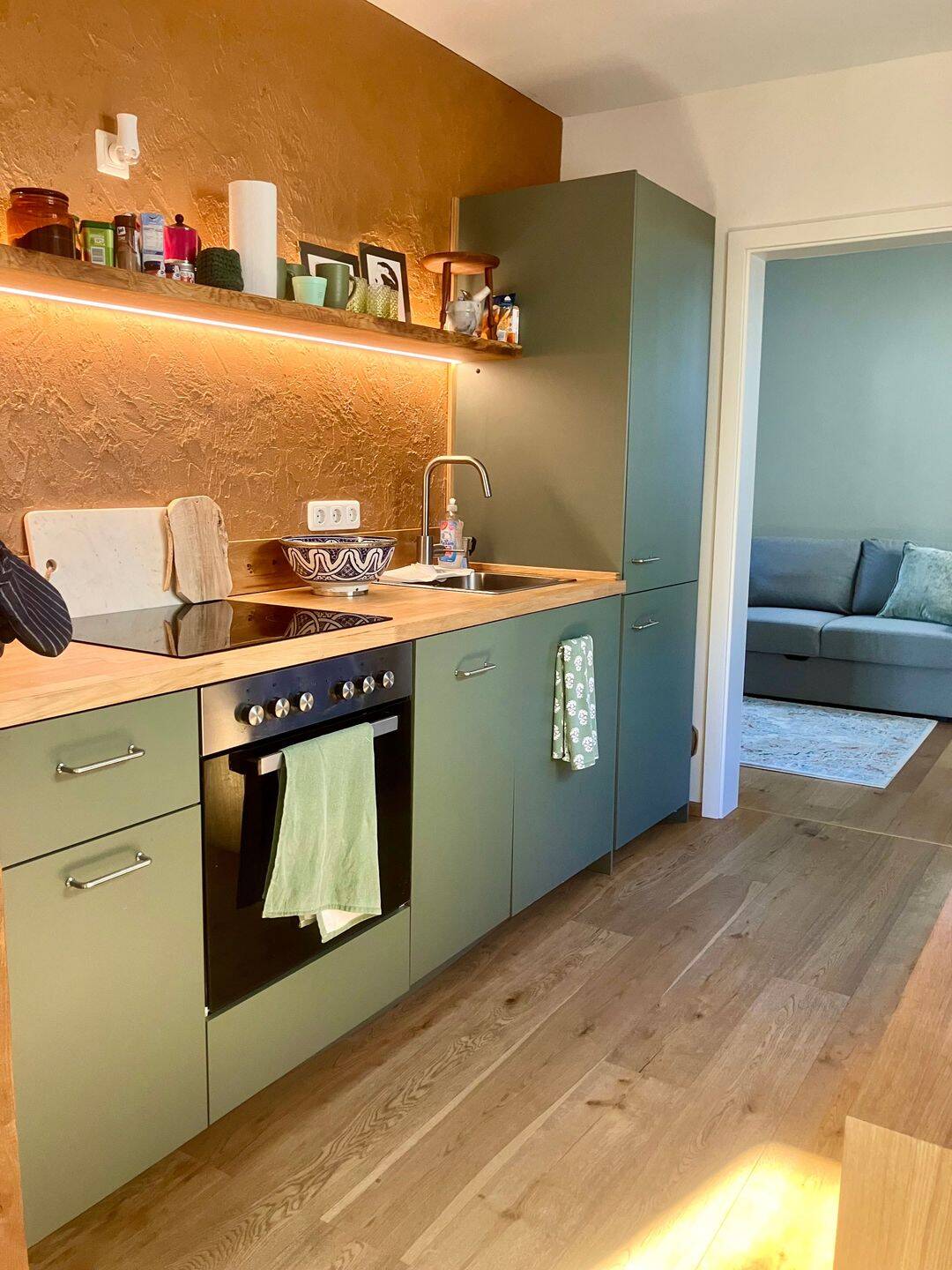 image-72304332