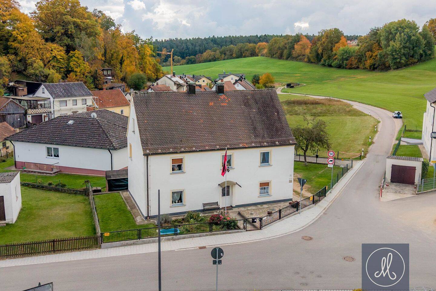 Sanieren. Gestalten. Wohlfühlen – Ihr Wohntraum mit Förderchance im Herzen von Steinsberg, 93128 Regenstauf