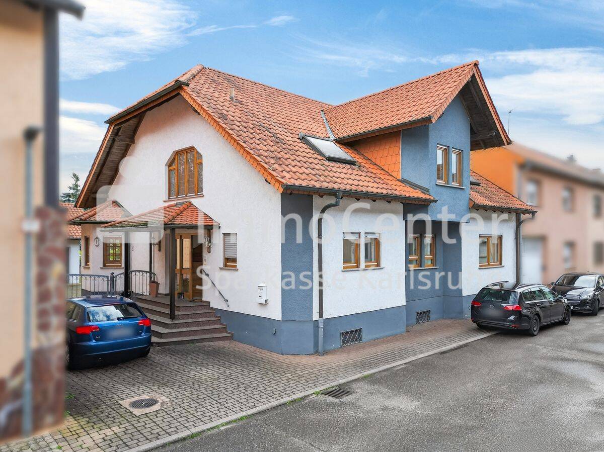 Familientraum mit großem Garten – viel Platz für Ihre Kinder & Ihre Ideen, 68794 Oberhausen-Rheinhausen