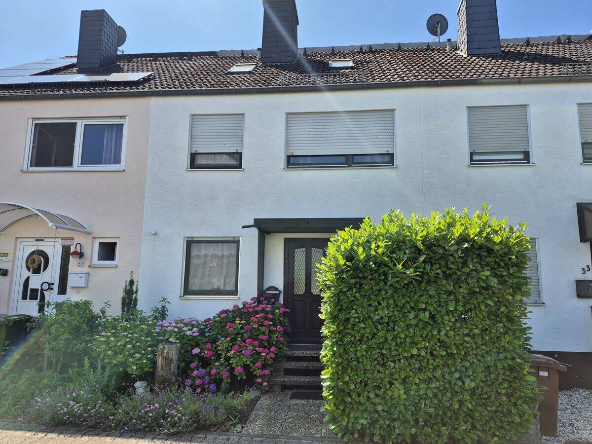 Ihr neues Zuhause mit Potenzial in Niederdorfelden, 61138 Niederdorfelden